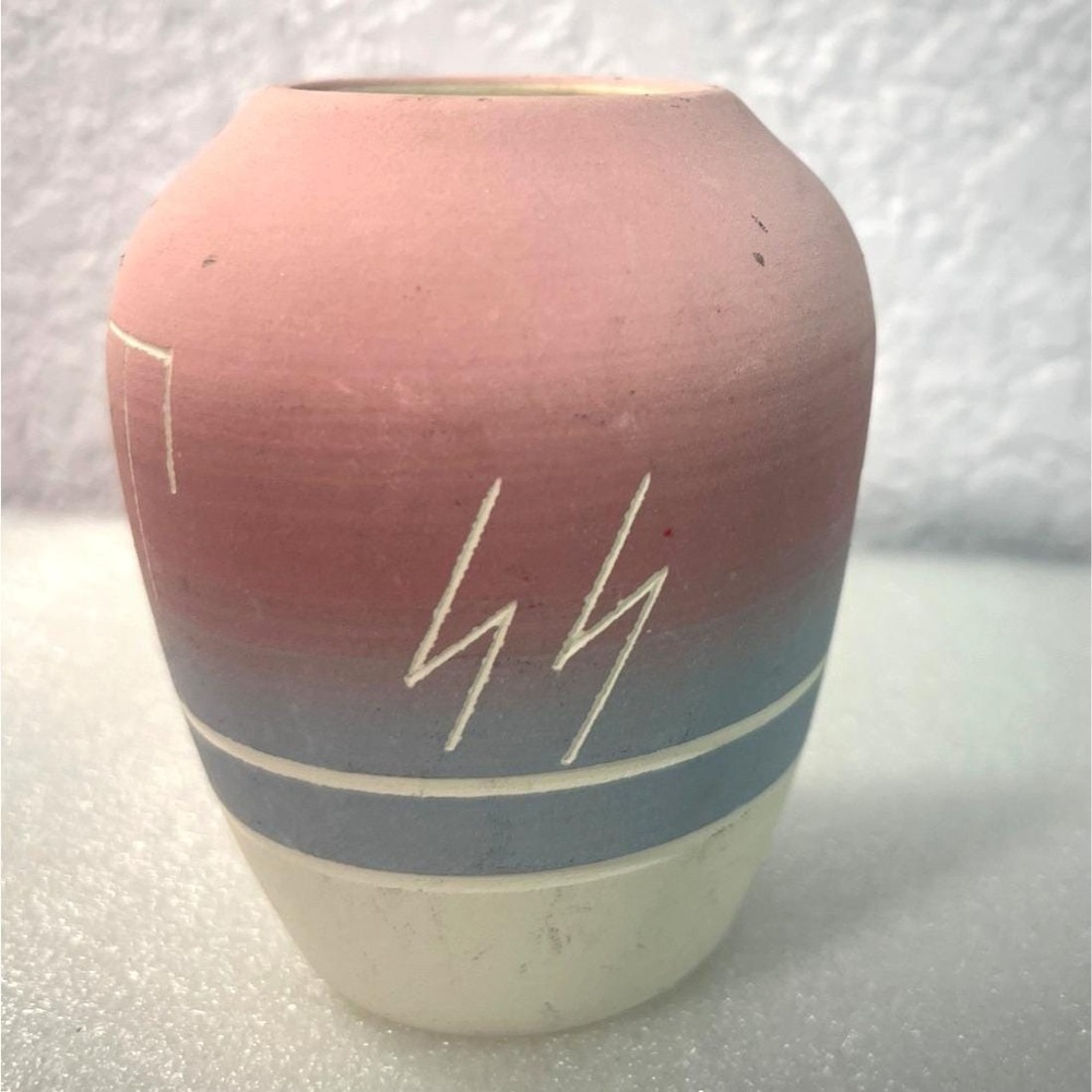 Sioux Native American Pottery Vase Signed‎ Artisan Gradient Pink Blue MCM
